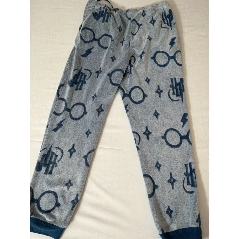 Wizarding World of Harry Potter Women’s Fleece Pajama Set